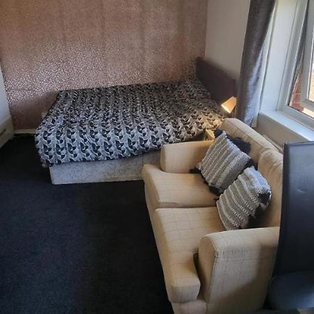 Spacious Room With Kichenet 罗瑟勒姆 外观 照片