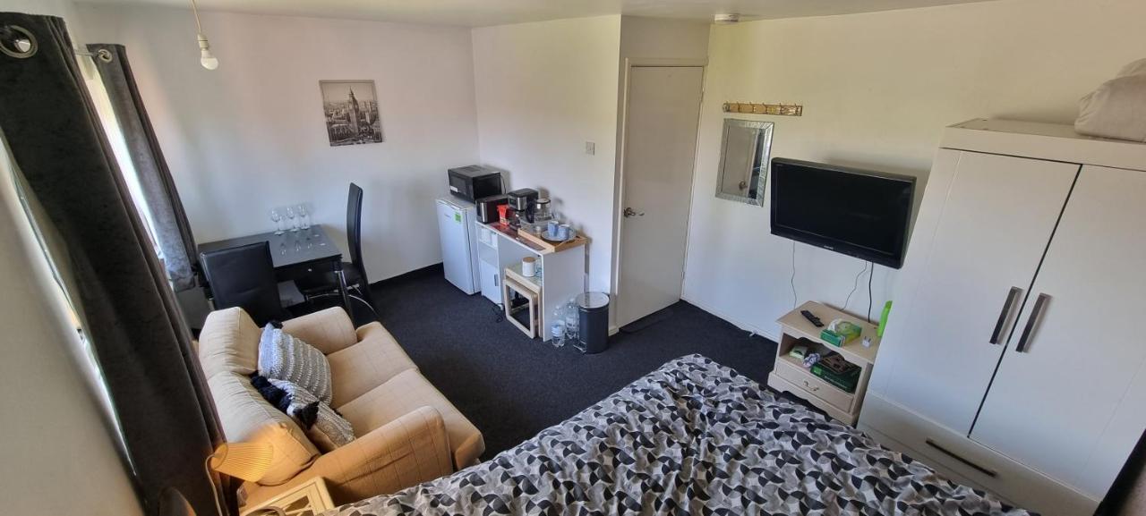 Spacious Room With Kichenet 罗瑟勒姆 外观 照片