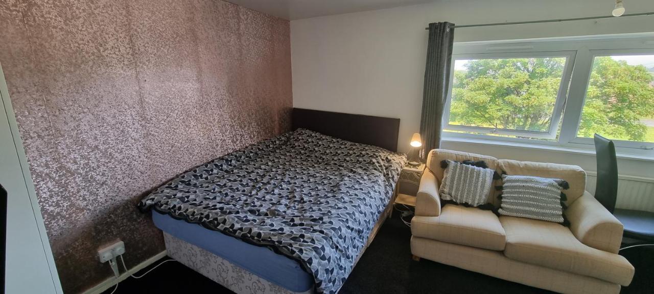 Spacious Room With Kichenet 罗瑟勒姆 外观 照片
